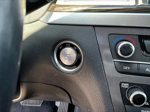 Used 2018 Genesis G80 3.8 w/ Option Group 02 image 22