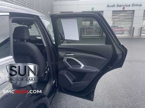 Certified 2025 Audi Q5 Premium w/ Convenience Package image 9