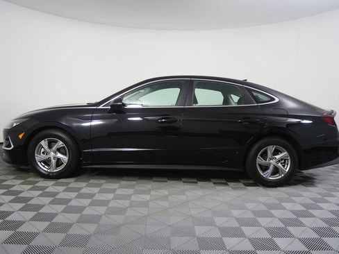 Used 2023 Hyundai Sonata SE FWD image 6