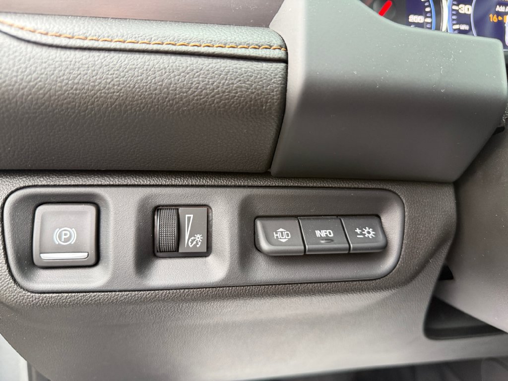 Used 2023 GMC Acadia AT4 w/ Technology Package AWD/4WD image 16