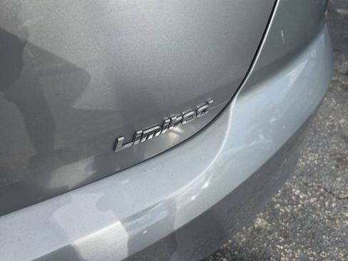 Used 2020 Hyundai Elantra Limited image 10