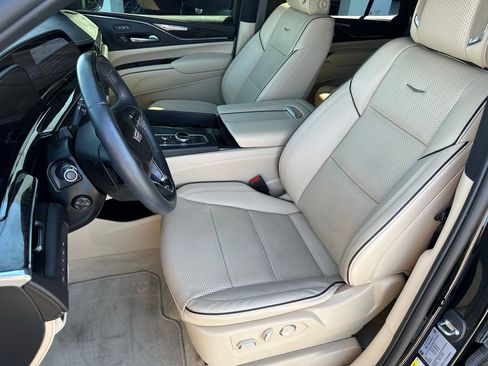 Certified 2023 Cadillac Escalade Premium Luxury AWD/4WD image 22