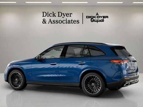 Used 2026 Mercedes-Benz GLC 300 image 27