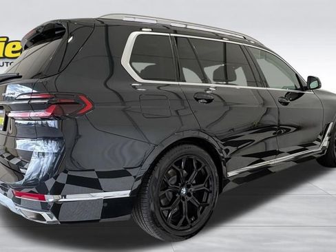 Used 2023 BMW X7 xDrive40i AWD/4WD image 11