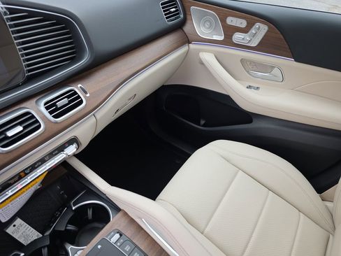 New 2026 Mercedes-Benz GLE 450 4MATIC image 19