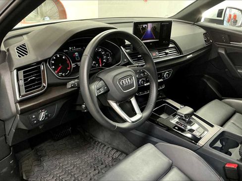 Used 2025 Audi Q5 2.0T Premium image 16
