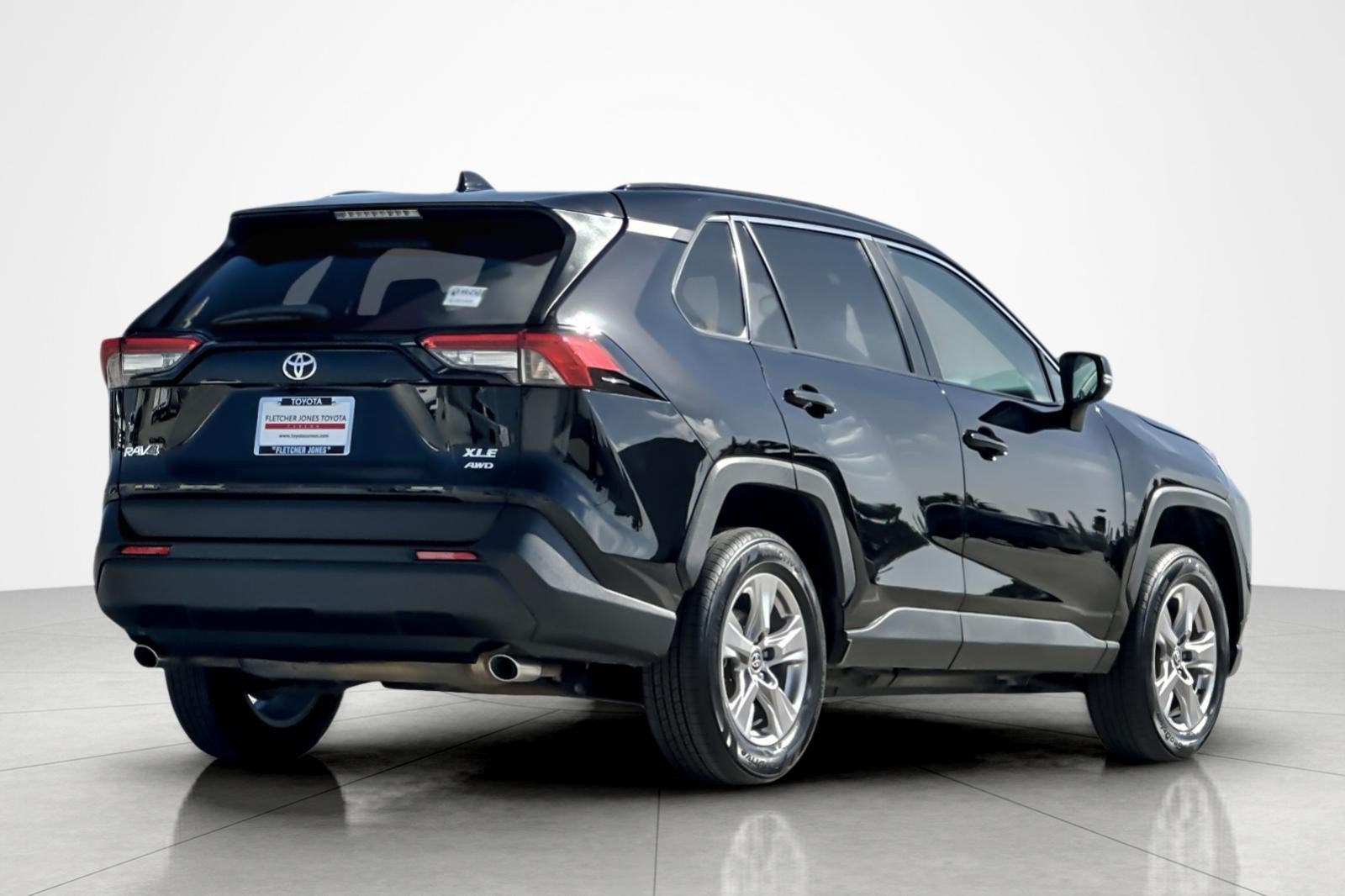 Certified 2024 Toyota RAV4 XLE w/ Convenience Package AWD/4WD image 5