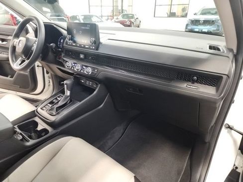 Used 2025 Honda CR-V EX image 32