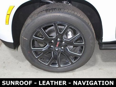 New 2025 GMC Yukon XL Denali w/ Sun & Power Step Package image 12