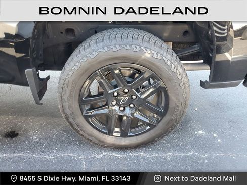 Used 2025 Chevrolet Silverado 1500 LT Trail Boss w/ Convenience Package II image 10