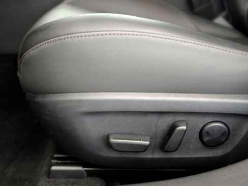 Certified 2025 MAZDA MAZDA3 2.5 Turbo Sedan w/Premium Plus image 16