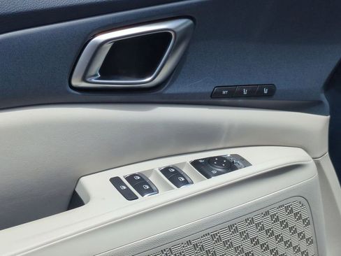 New 2026 Kia Carnival SX FWD image 23