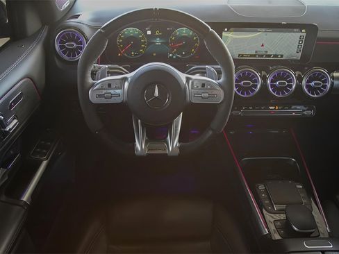 Used 2021 Mercedes-Benz GLB 35 AMG 4MATIC w/ Multimedia Package image 19