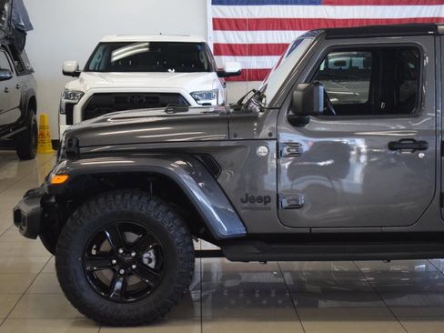 Used 2020 Jeep Wrangler Unlimited Sahara image 21