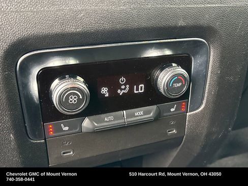 Used 2025 GMC Yukon Denali AWD/4WD image 33