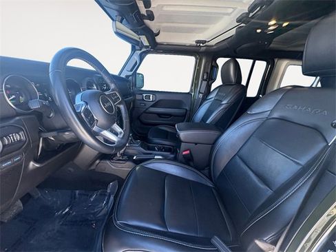 Used 2022 Jeep Wrangler Unlimited Sahara 4xe image 9