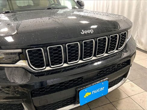 Used 2022 Jeep Grand Cherokee L Limited image 32