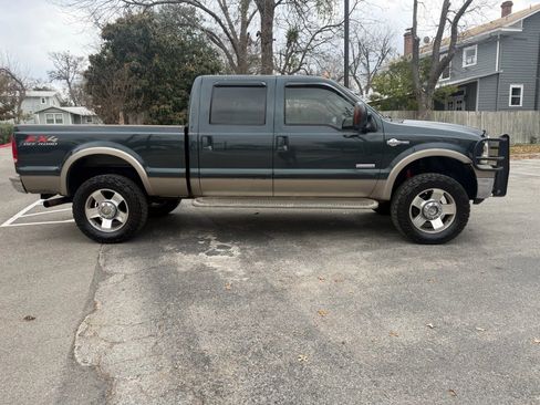 Used 2006 Ford F250 King Ranch image 4