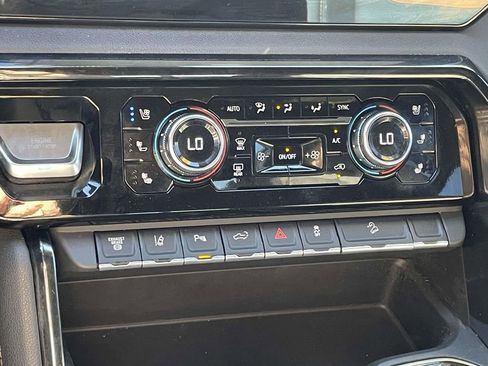 Used 2024 GMC Sierra 2500 AT4 w/ AT4 Premium Plus Package image 24