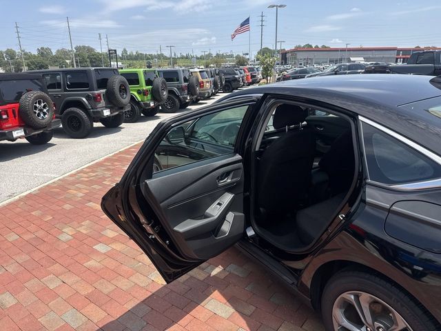 Certified 2024 Honda Accord EX image 27