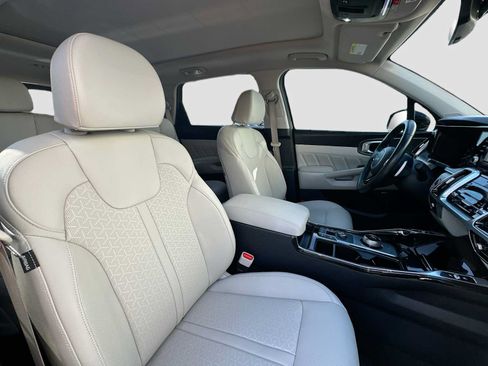 Used 2023 Kia Sorento SX Prestige w/ Panoramic Sunroof Package AWD/4WD image 30