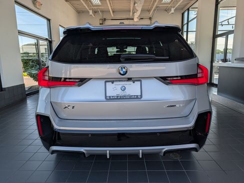 New 2027 BMW X1 xDrive28i AWD/4WD image 3
