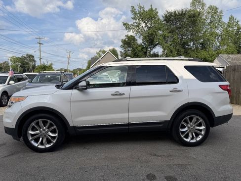 Used 2014 Ford Explorer Limited w/ Equipment Group 302A AWD/4WD image 5