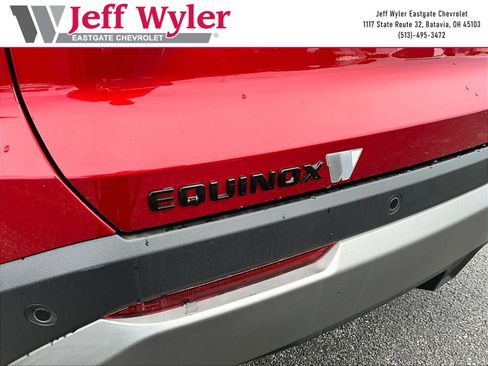 New 2026 Chevrolet Equinox LT w/ Midnight Edition FWD image 13