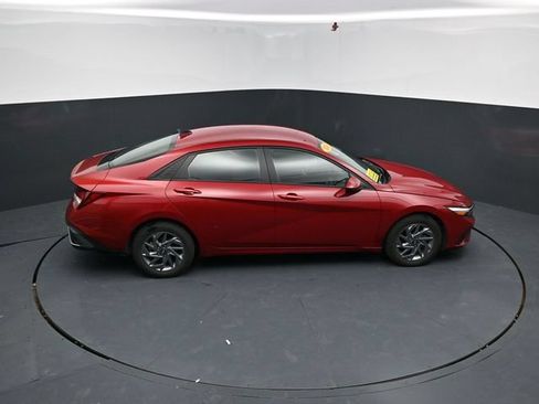 Used 2024 Hyundai Elantra SEL FWD image 55
