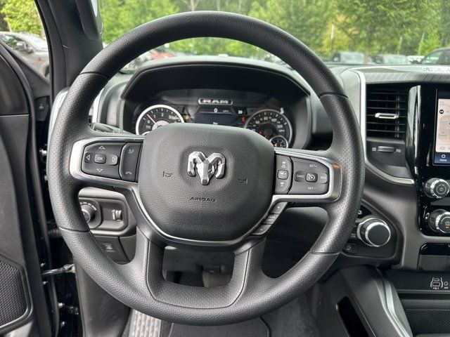 New 2026 RAM 1500 Express AWD/4WD image 23