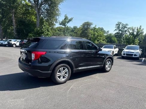 Certified 2020 Ford Explorer XLT w/ Equipment Group 202A AWD/4WD image 8