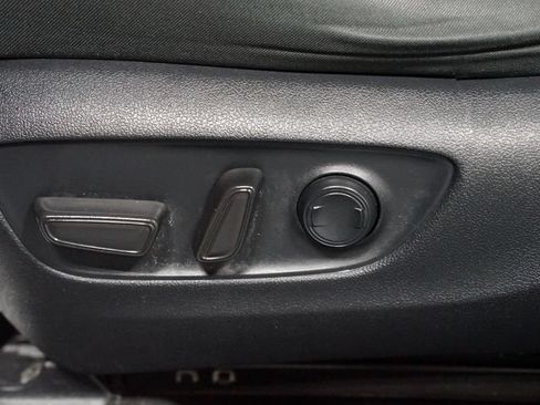 Used 2022 Toyota RAV4 XLE w/ Convenience Package FWD image 32