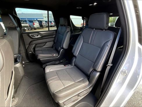 Used 2024 Chevrolet Tahoe RST w/ Luxury Package AWD/4WD image 7