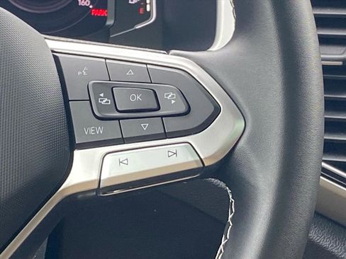 Used 2023 Volkswagen Atlas Cross Sport SE w/ Panoramic Sunroof Package AWD/4WD image 4