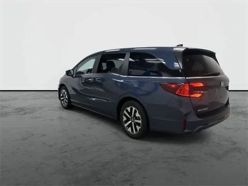 Certified 2025 Honda Odyssey EX-L image 9