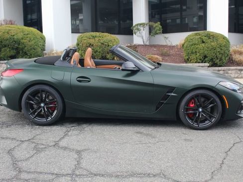 New 2026 BMW Z4 M40i image 9