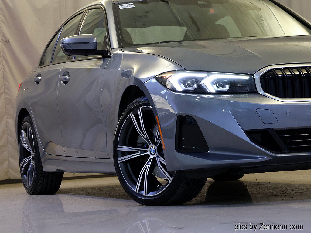 Certified 2023 BMW 330i xDrive Sedan w/ Premium Package AWD/4WD image 4