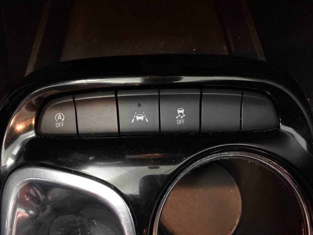 Used 2022 Buick Encore GX Preferred w/ Cold Weather Comfort Package FWD image 26