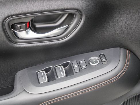 Certified 2025 Honda HR-V Sport image 22