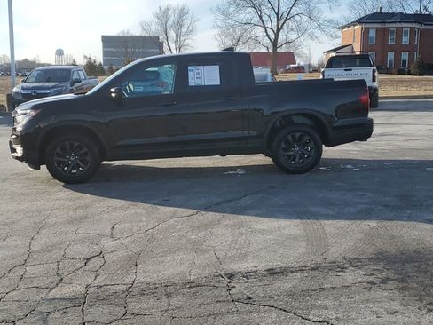 Used 2023 Honda Ridgeline Sport image 4