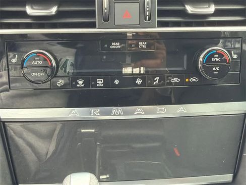 Used 2022 Nissan Armada SV w/ SV Appearance Package image 31