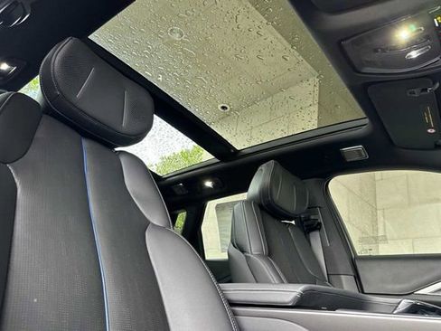 New 2026 Cadillac Lyriq Premium Luxury AWD/4WD image 17