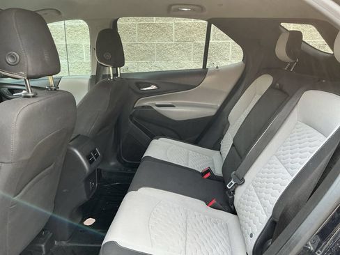 Used 2020 Chevrolet Equinox LS w/ LPO, Floor Liner Package FWD image 20