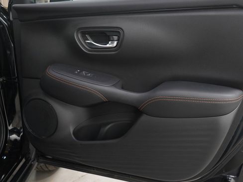 Used 2023 Honda HR-V Sport image 9