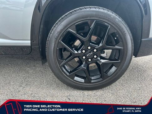 Certified 2024 Chevrolet Traverse RS AWD/4WD image 9