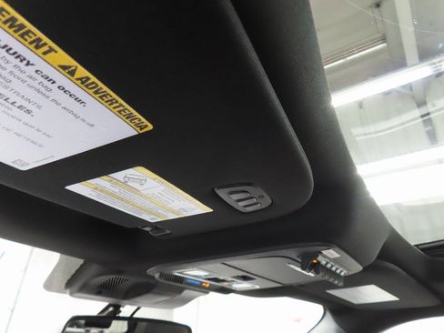 Used 2024 Ford F250 Platinum w/ FX4 Off-Road Package image 29