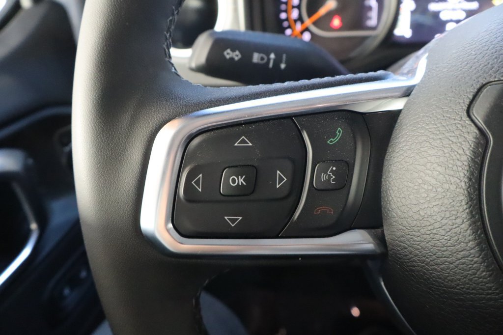 Used 2026 Jeep Wrangler Unlimited Sahara AWD/4WD image 24