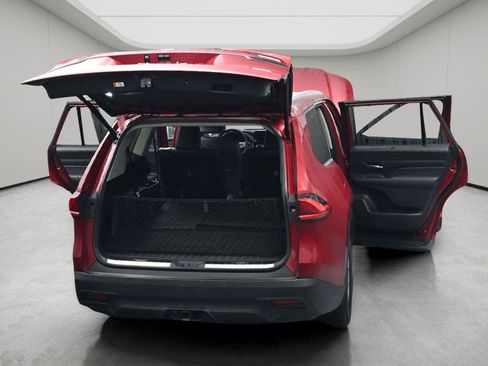 Used 2024 Toyota Grand Highlander XLE FWD image 27