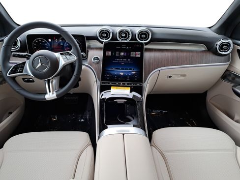 New 2026 Mercedes-Benz GLC 300 4MATIC image 9