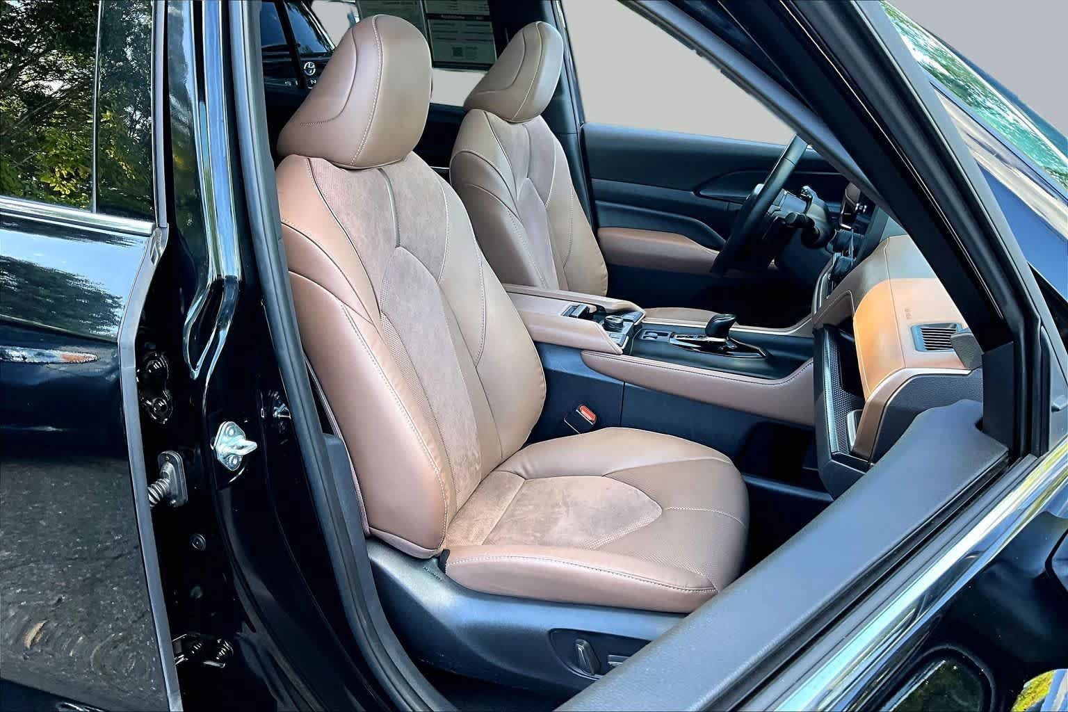Used 2025 Toyota Grand Highlander AWD Hybrid image 8